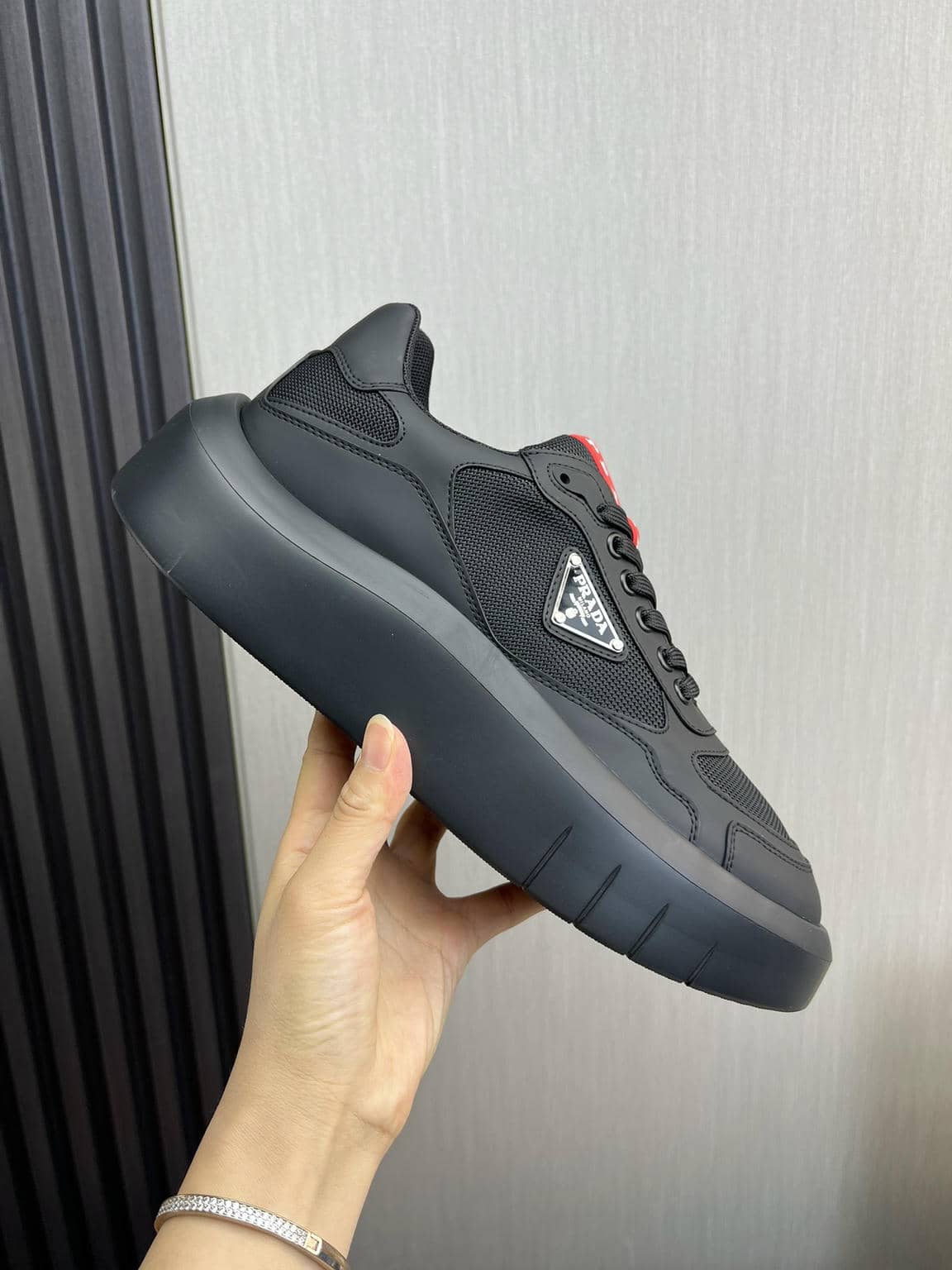 Sneaker Man-120
